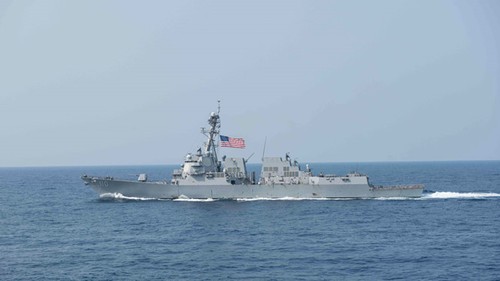 Корабль ВМС США приблизился к острову «Чытхап» в Восточном море - ảnh 1